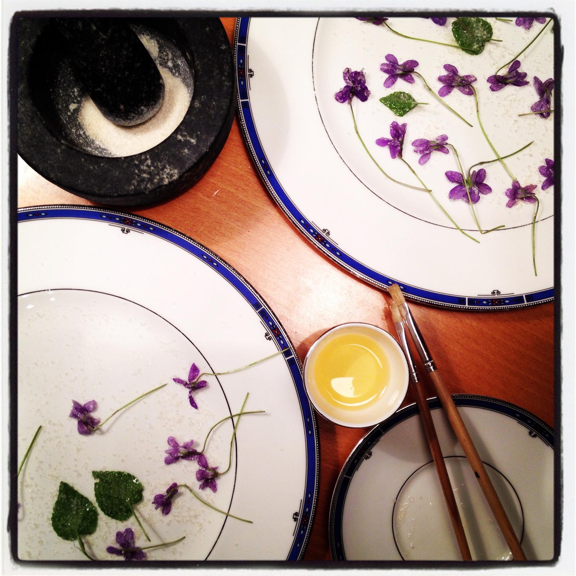 Selection of plates overlapping frame